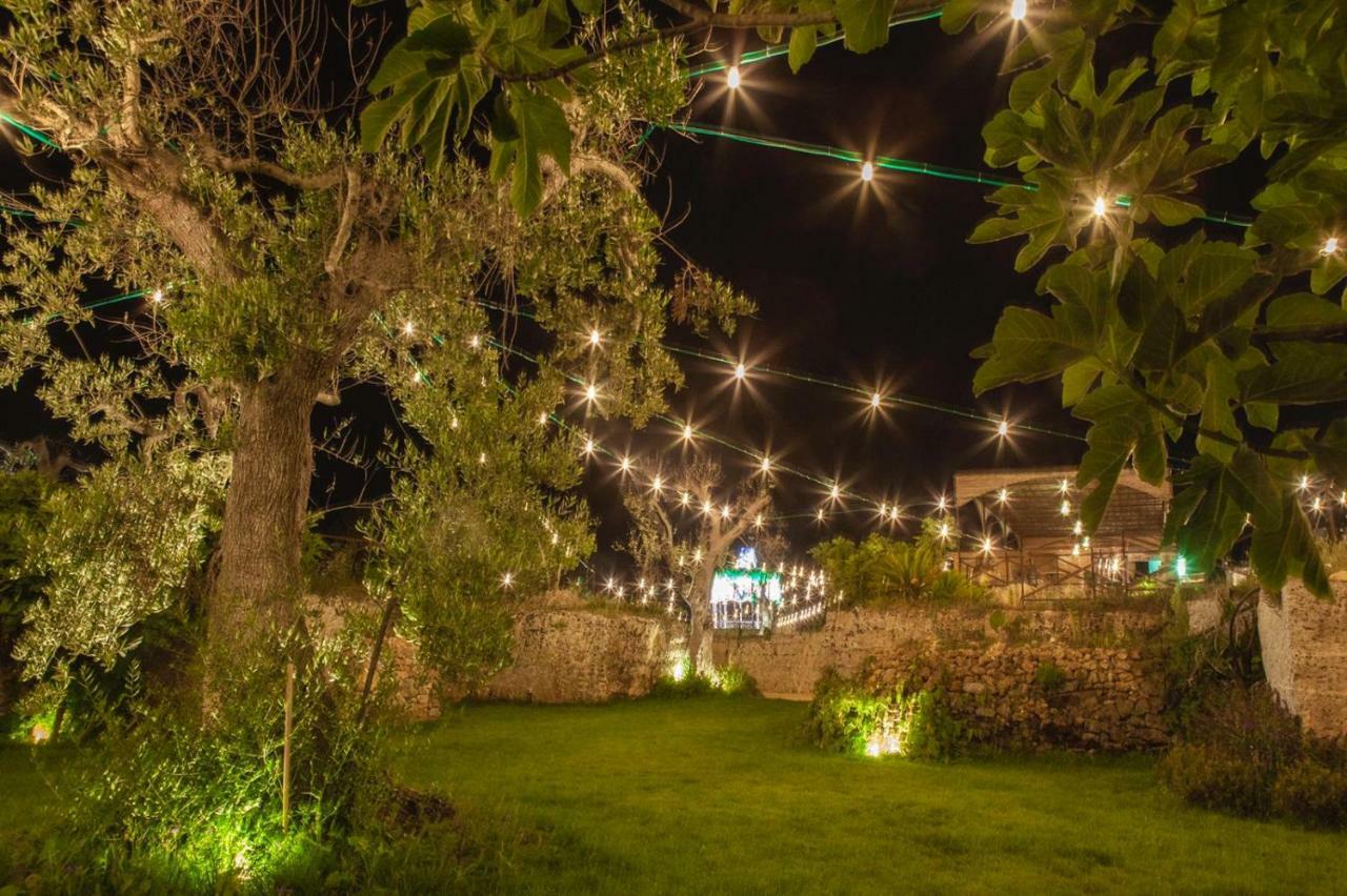Novoli Agriturismo Li Calizzi Arte E Natura מראה חיצוני תמונה